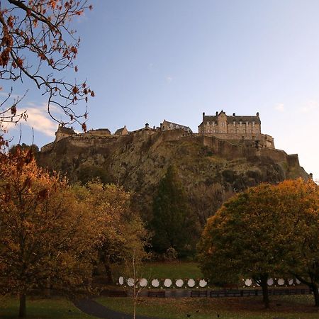 Pass The Keys Spacious And Homely Flat On The Royal Mile Единбург Екстериор снимка