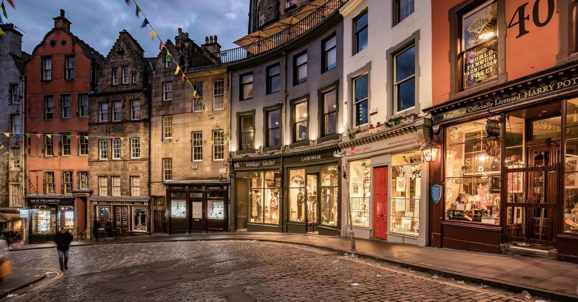 Pass The Keys Spacious And Homely Flat On The Royal Mile Единбург Екстериор снимка